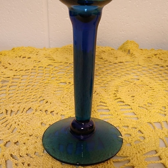 Set of 2 COBALT BLUE HAND BLOWN GLASS WINE, WATER, GLASSES, 9" TALL 3 1/… - Picture 8 of 9